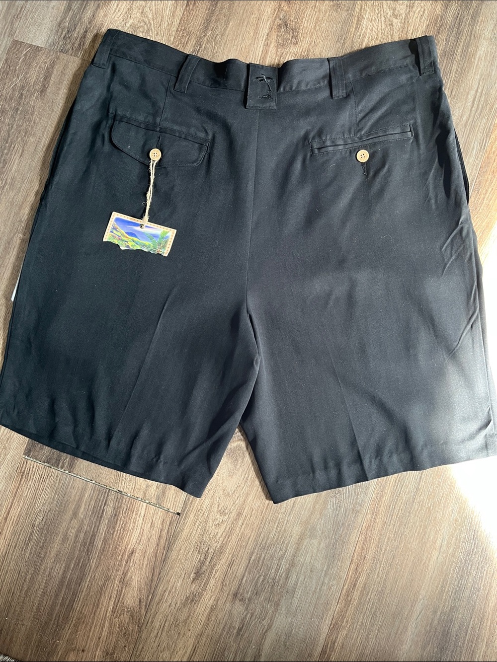 Jamaica Jaxx Men's 100% Silk Pleated Shorts Black Size 36 NWT - Picture 2 of 6